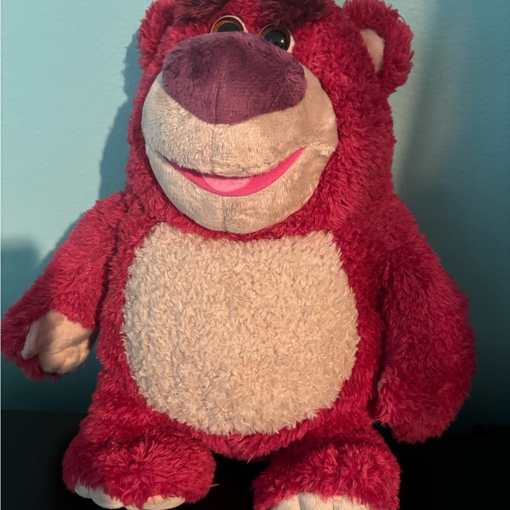 Lotos from toys story pink bear in great condition